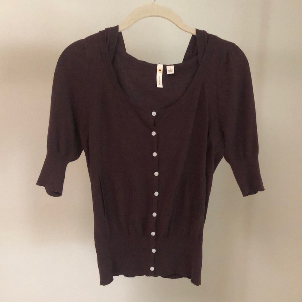 Anthropologie little yellow button brown sweater